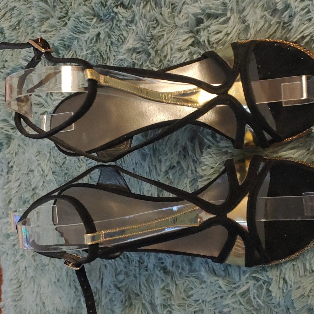 Stewart Weitzman sz 6